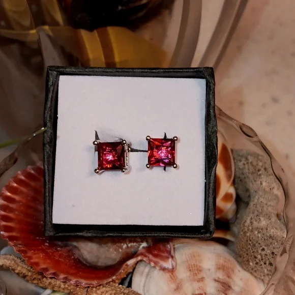 NWT! Custom Made Stamped 925 Priness Cut Ruby Stud Earrings. - Picture 1 of 5